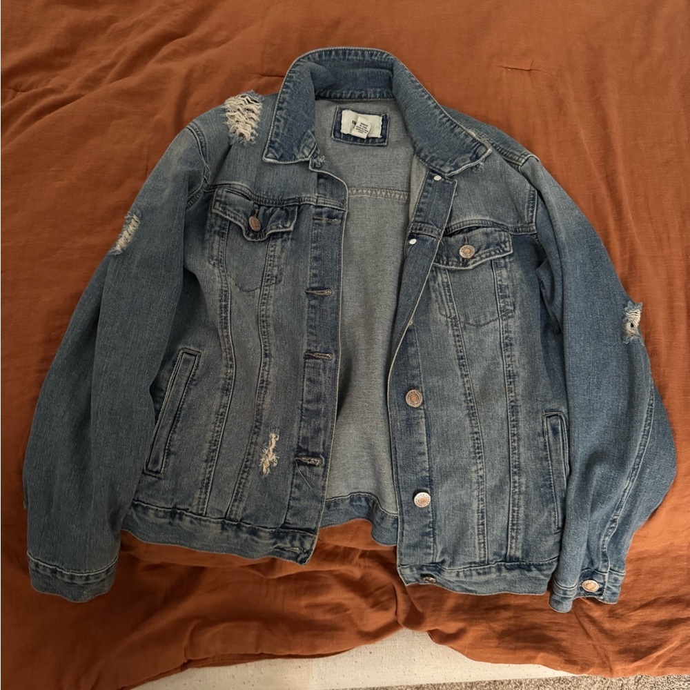 Forever 21 Classic oversized Jean Denim Jacket